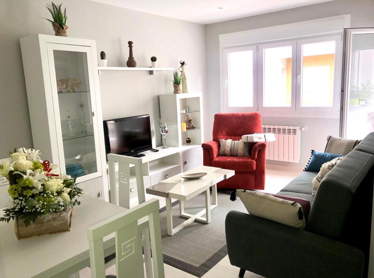 Apartamento Adelina Silleda Bagian luar foto